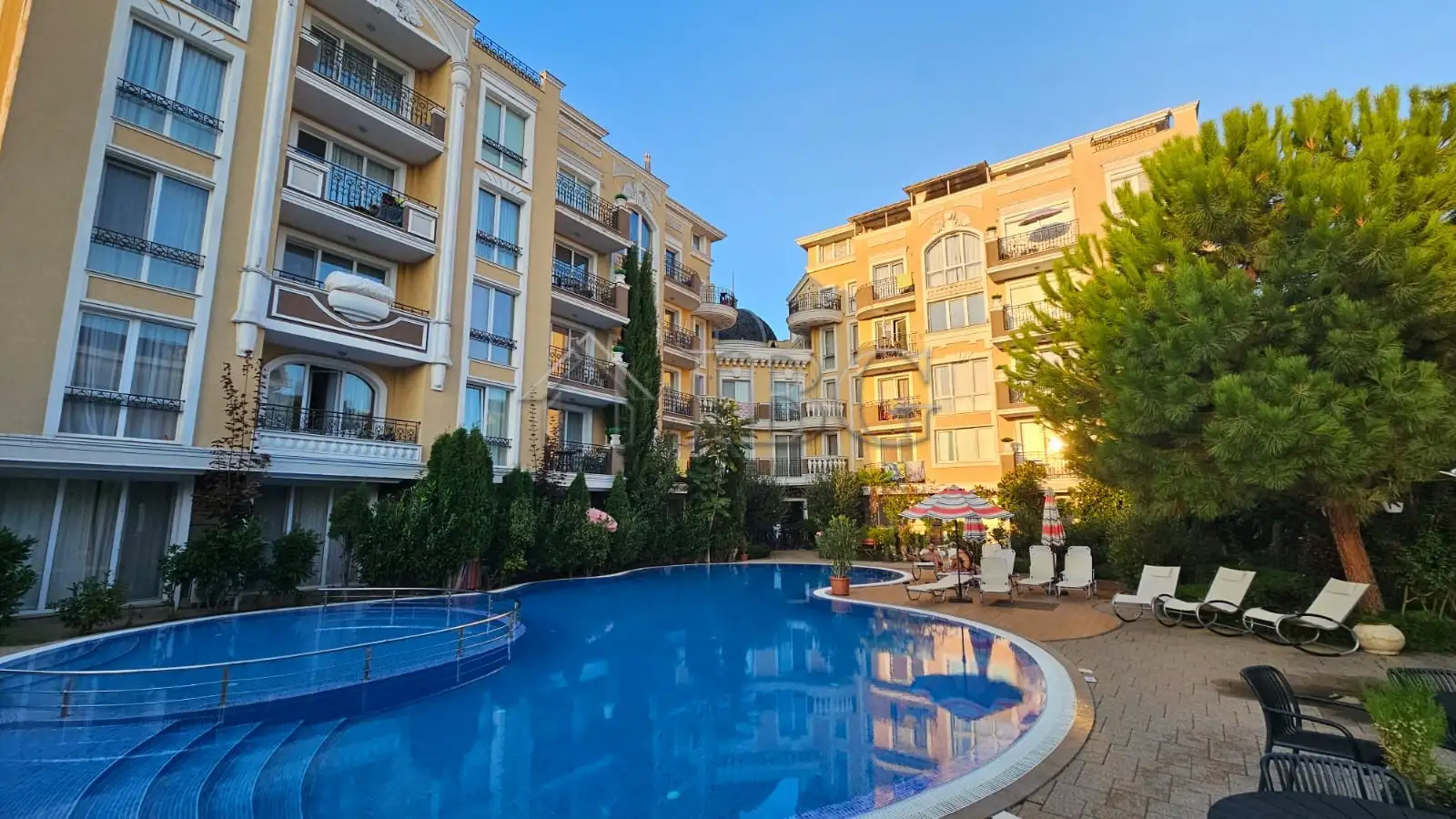 Flat 49m² in Bulgaria, Sunny Beach. Priced at 77000€ rent photo-1