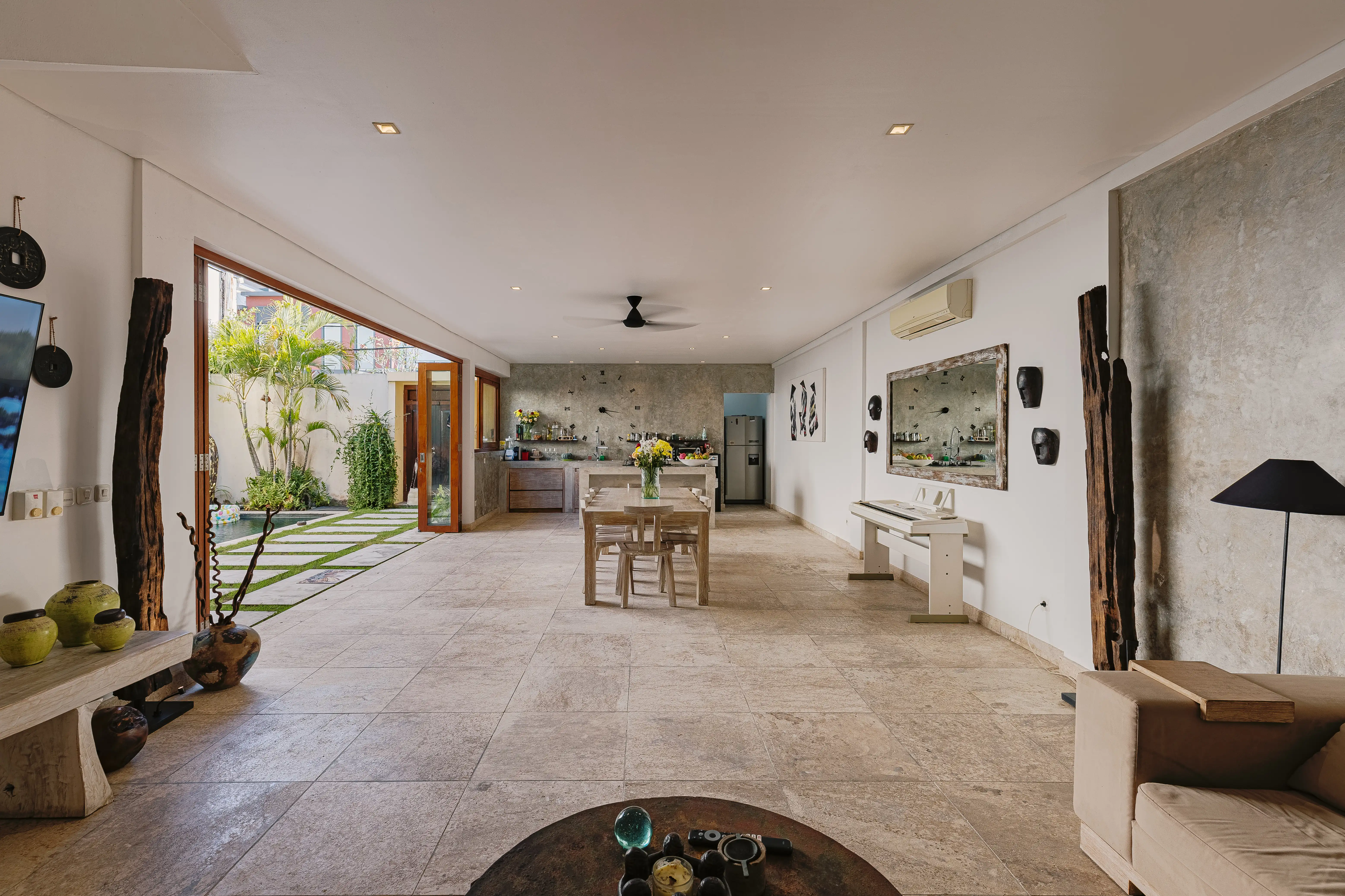Villa 300m² in Indonesia, Canggu. Priced at 380000$ rent photo-20