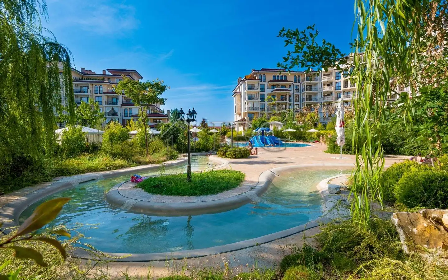 Flat 135m² in Bulgaria, Nessebar. Priced at 245000€ rent photo-2