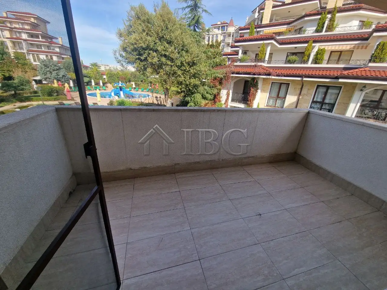 Flat 135m² in Bulgaria, Nessebar. Priced at 245000€ rent photo-8