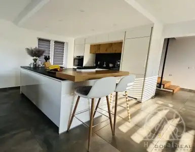 Buy in Slovenia for 960000€