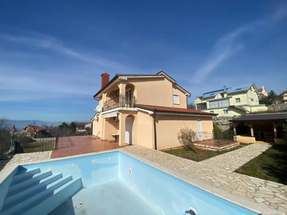 Villa 180m² in Croatia, Kraljevica. Priced at 625000€ rent photo-2