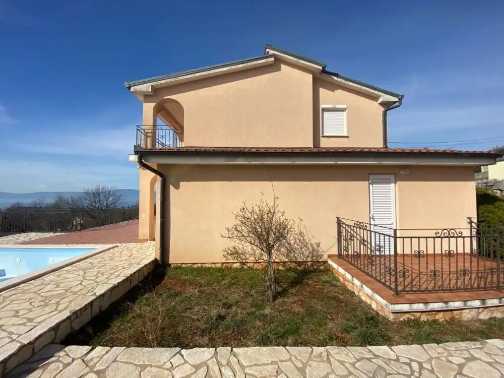 Villa 180m² in Croatia, Kraljevica. Priced at 625000€ rent photo-3
