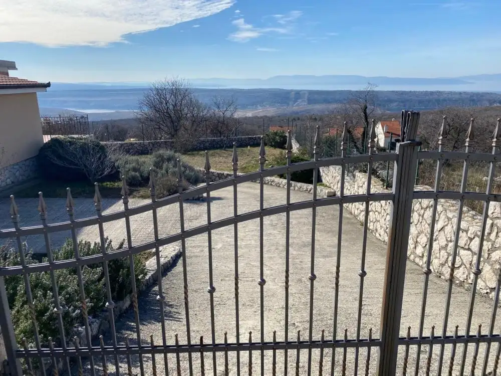 Villa 180m² in Croatia, Kraljevica. Priced at 625000€ rent photo-5