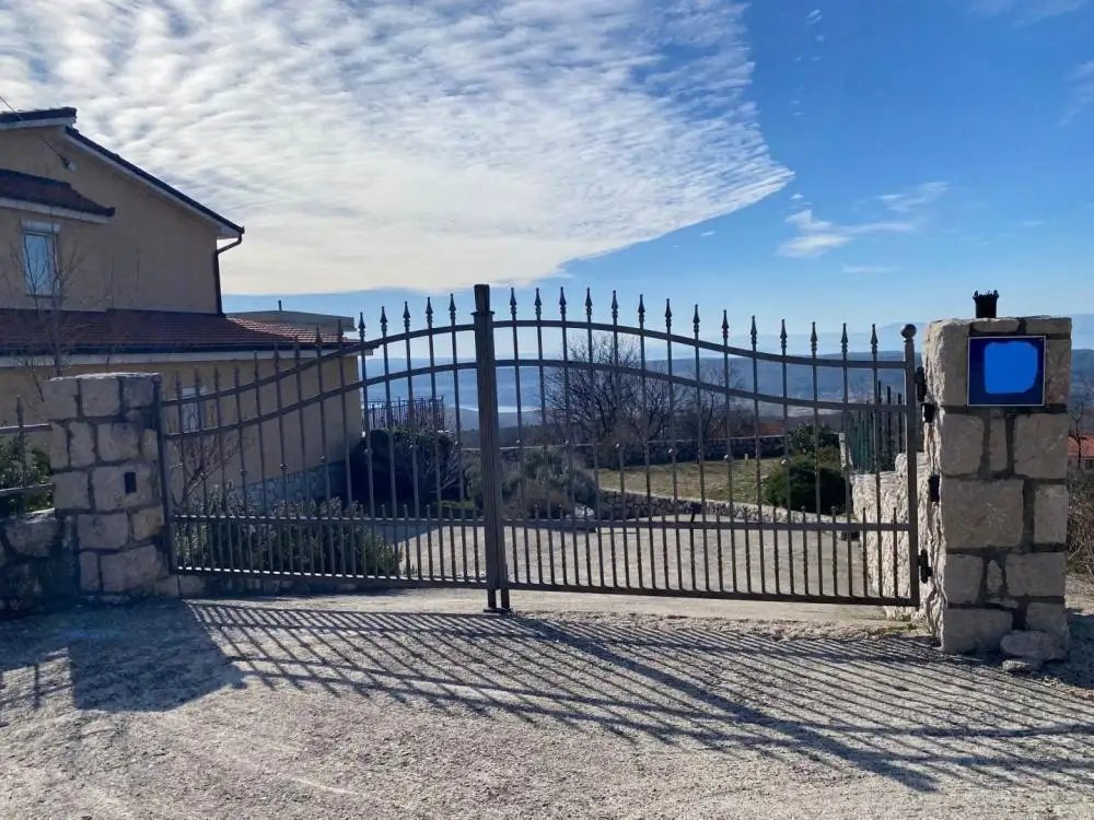 Villa 180m² in Croatia, Kraljevica. Priced at 625000€ rent photo-13