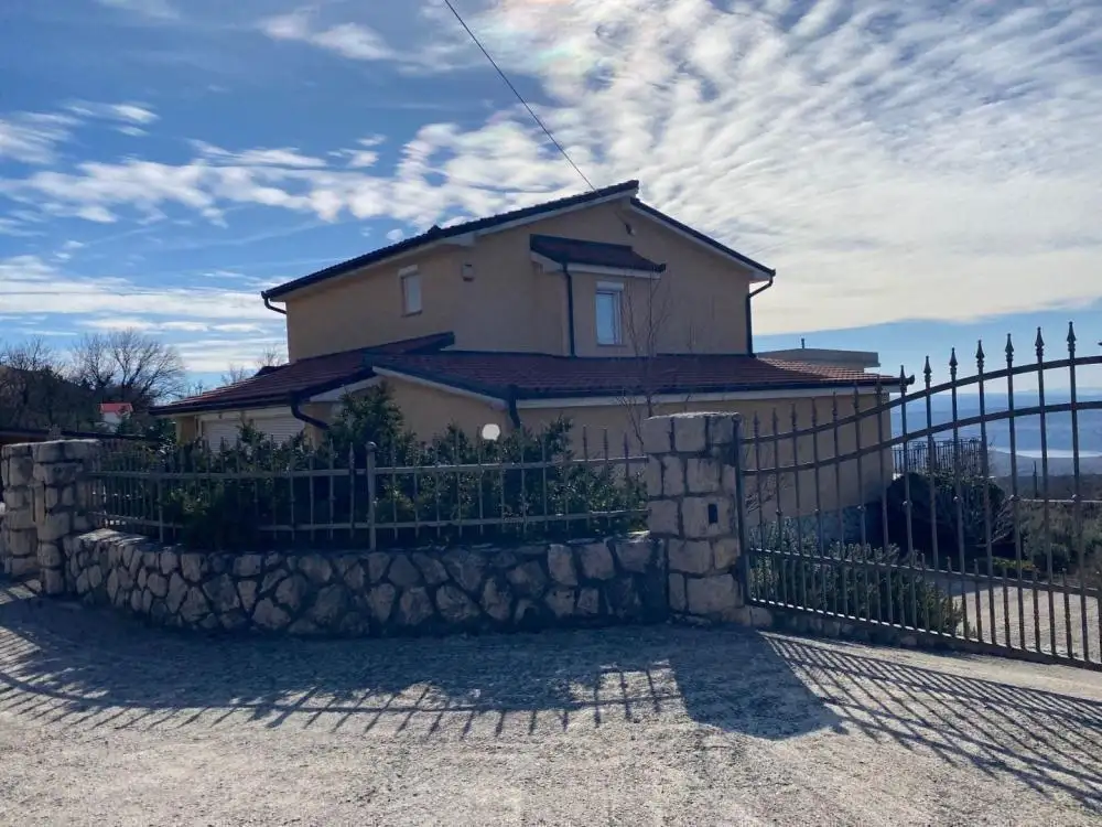 Villa 180m² in Croatia, Kraljevica. Priced at 625000€ rent photo-14