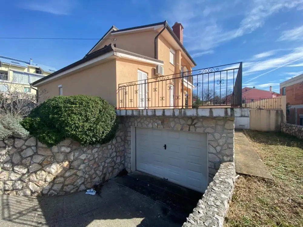 Villa 180m² in Croatia, Kraljevica. Priced at 625000€ rent photo-19