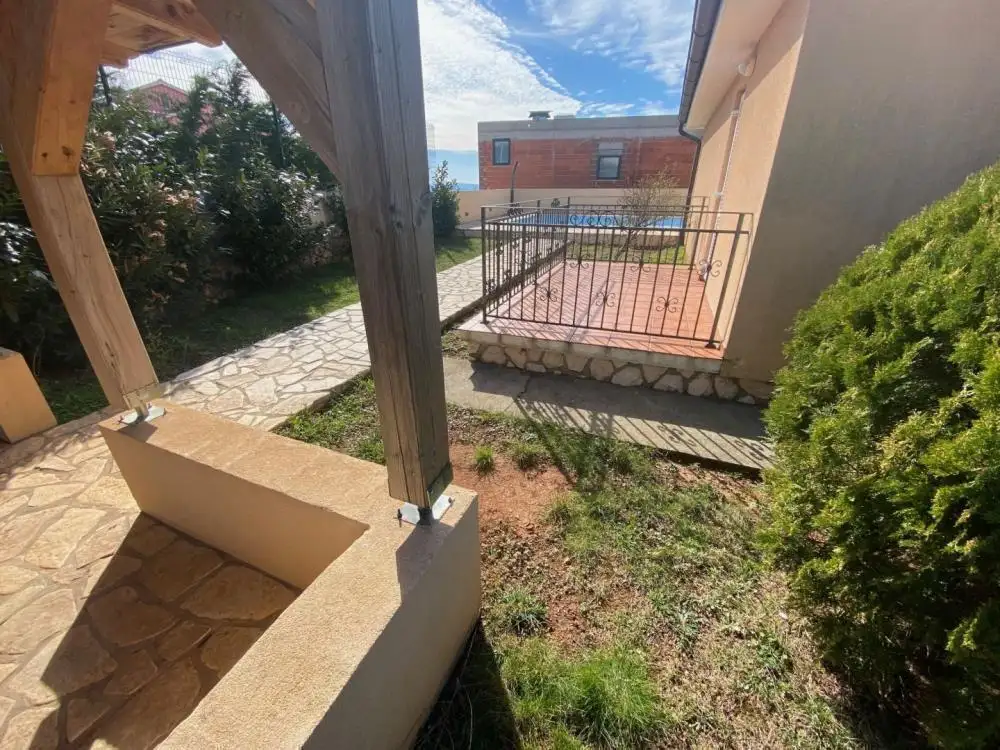 Villa 180m² in Croatia, Kraljevica. Priced at 625000€ rent photo-21