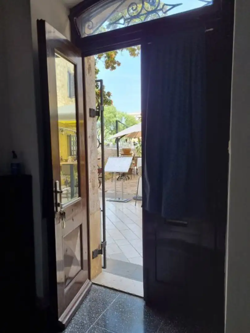 Hotels 200m² in Croatia, Pula. Priced at 571000€ rent photo-4