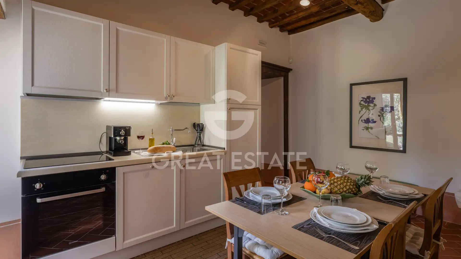 House 1569m² in Italy, Arezzo. Priced at 1980000€ rent photo-13