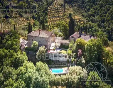 Buy in Italy for 1980000€