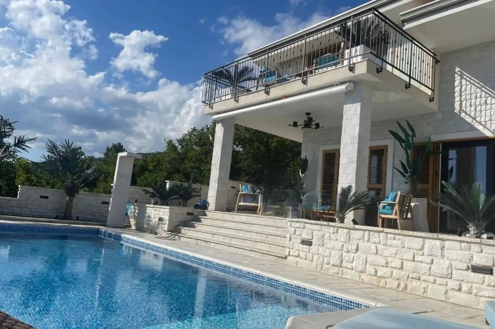 Villa 400m² in Croatia, Crikvenica. Priced at 3600000€ rent photo-4