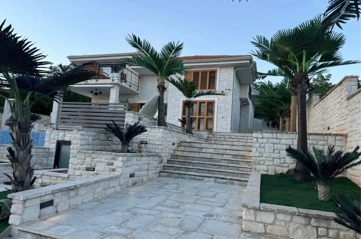 Villa 400m² in Croatia, Crikvenica. Priced at 3600000€ rent photo-6