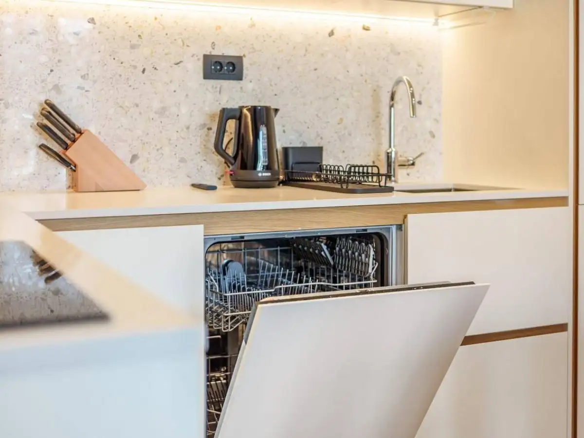 Flat 55m² in Montenegro, Porto Montenegro. Priced at 500000€ rent photo-17