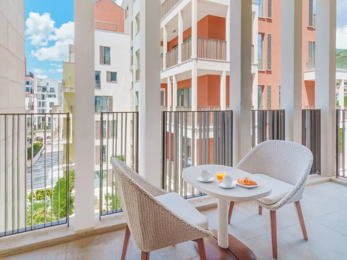 Flat 55m² in Montenegro, Porto Montenegro. Priced at 500000€ rent photo-27