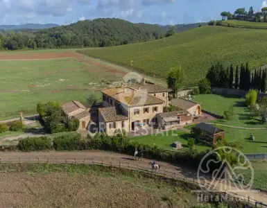 Buy in Italy for 1800000€