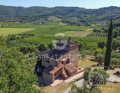 Buy in Italy for 470000€