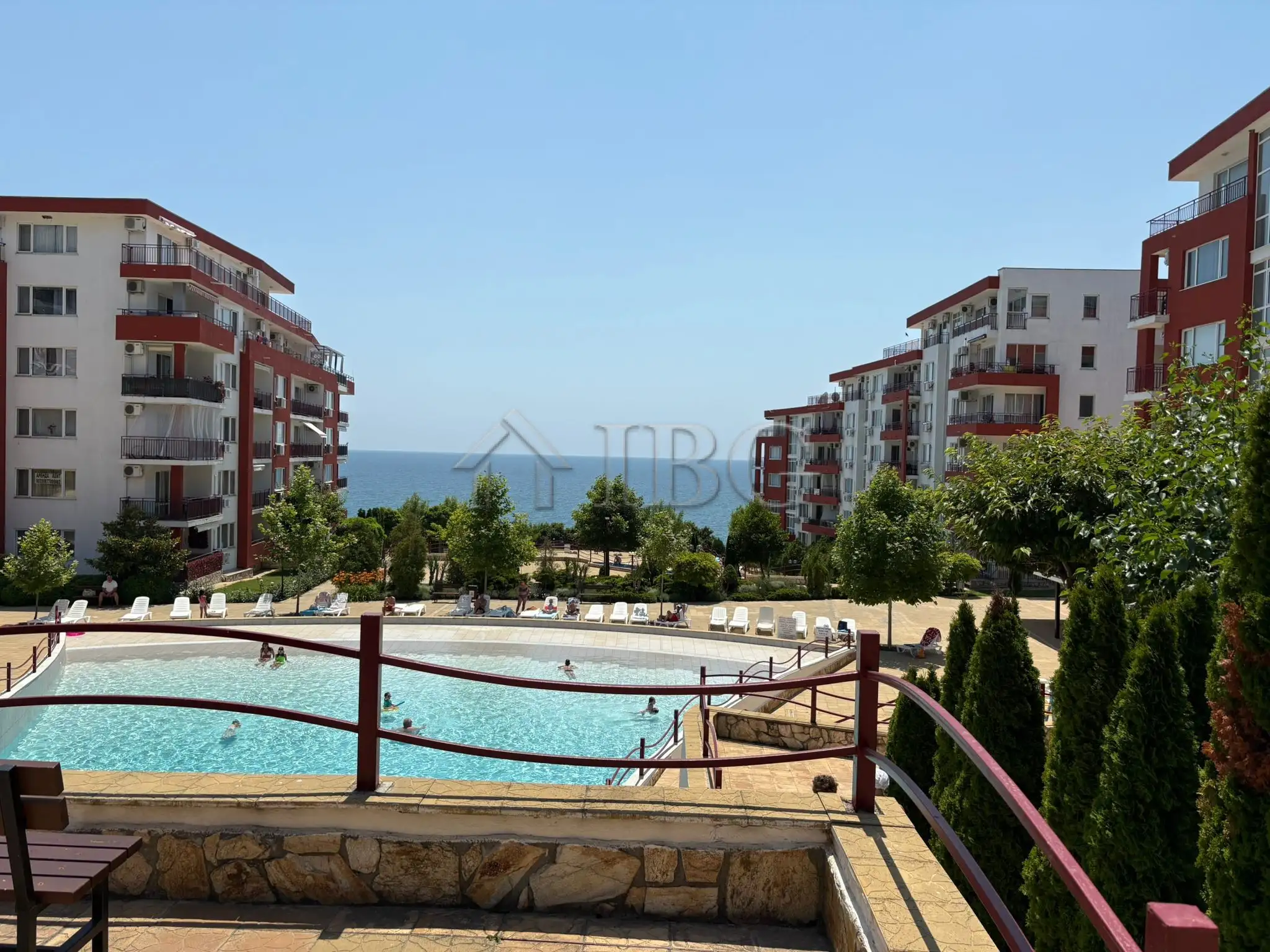 Flat 70m² in Bulgaria, Burgas. Priced at 94000€ rent photo-1