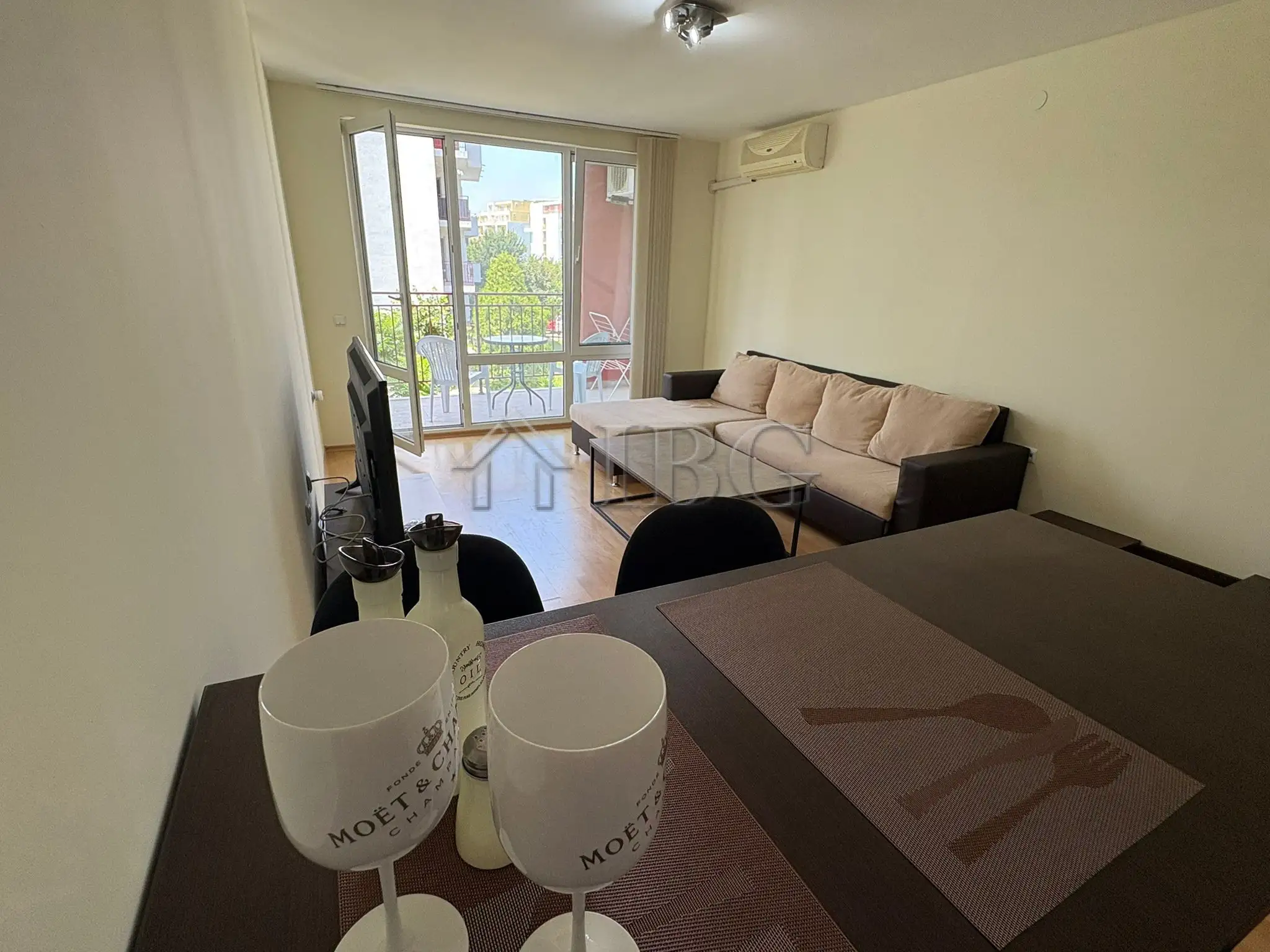 Flat 70m² in Bulgaria, Burgas. Priced at 94000€ rent photo-12