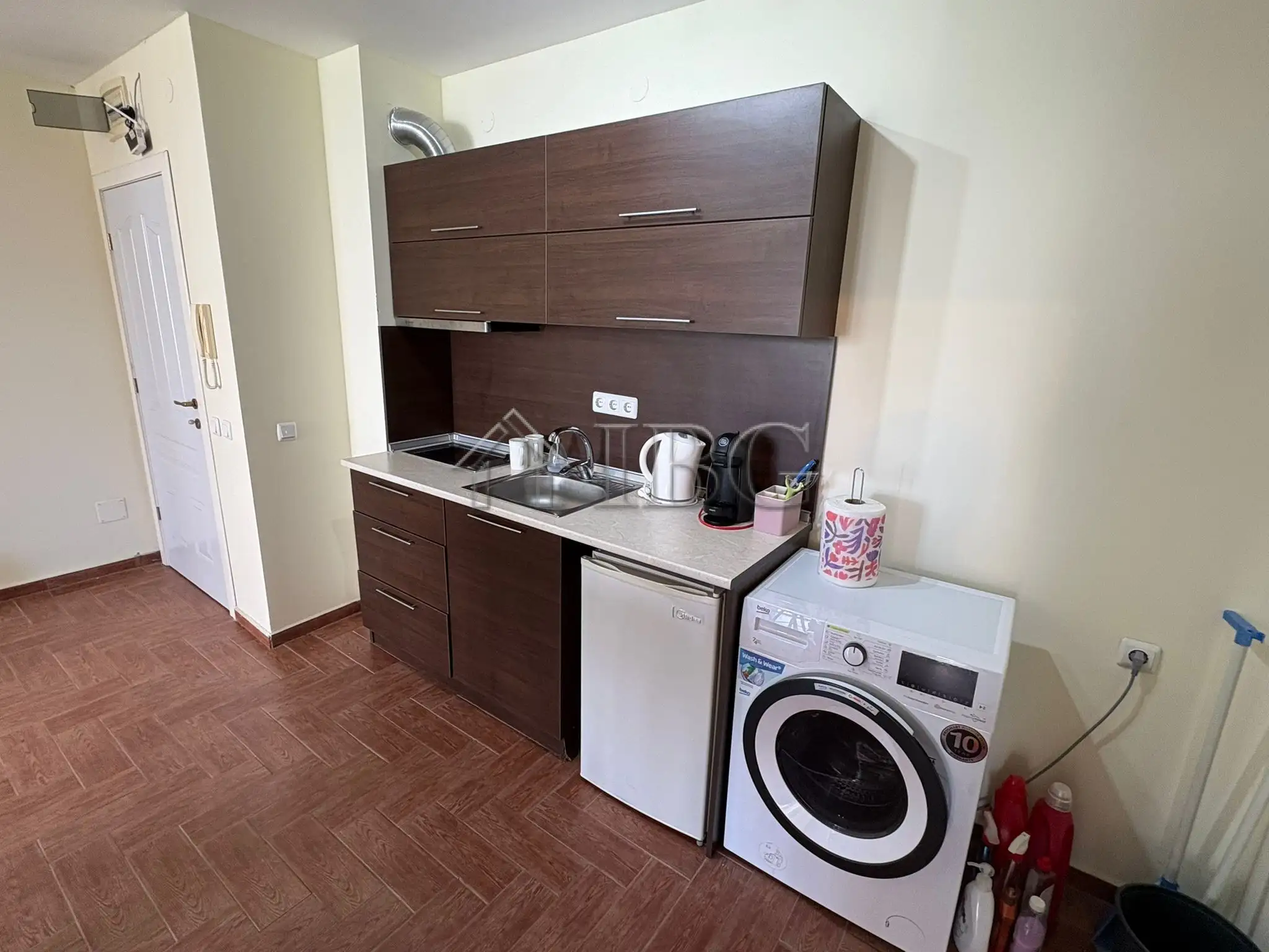Flat 70m² in Bulgaria, Burgas. Priced at 94000€ rent photo-15