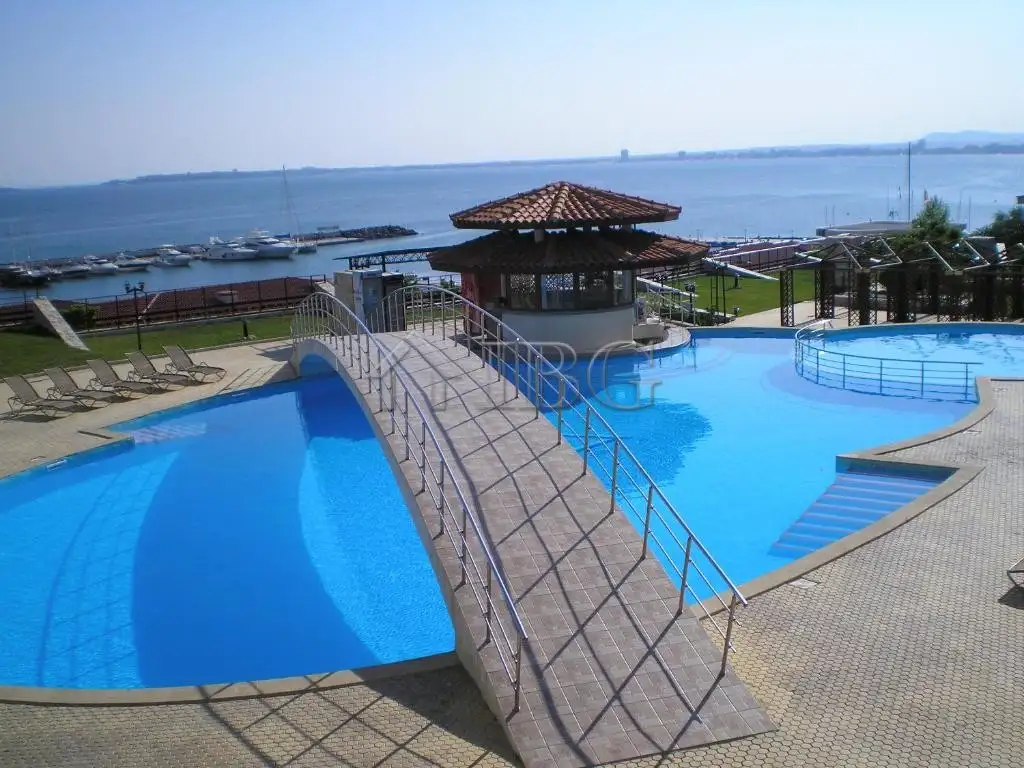Flat 64m² in Bulgaria, Sveti Vlas. Priced at 107000€ rent photo-2