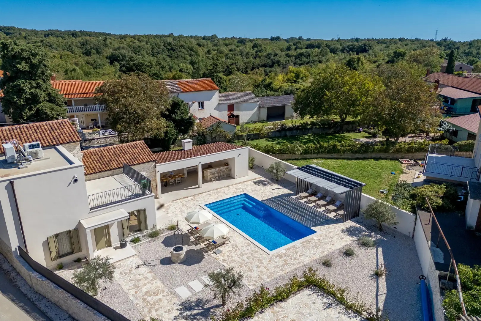 Villa 135m² in Croatia, Kanfanar. Priced at 540000€ rent photo-2