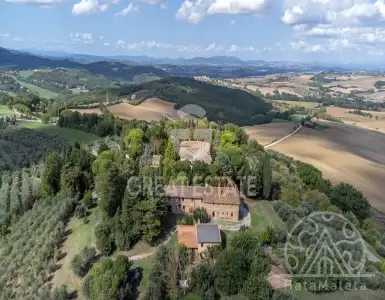 Buy in Italy for 320000€