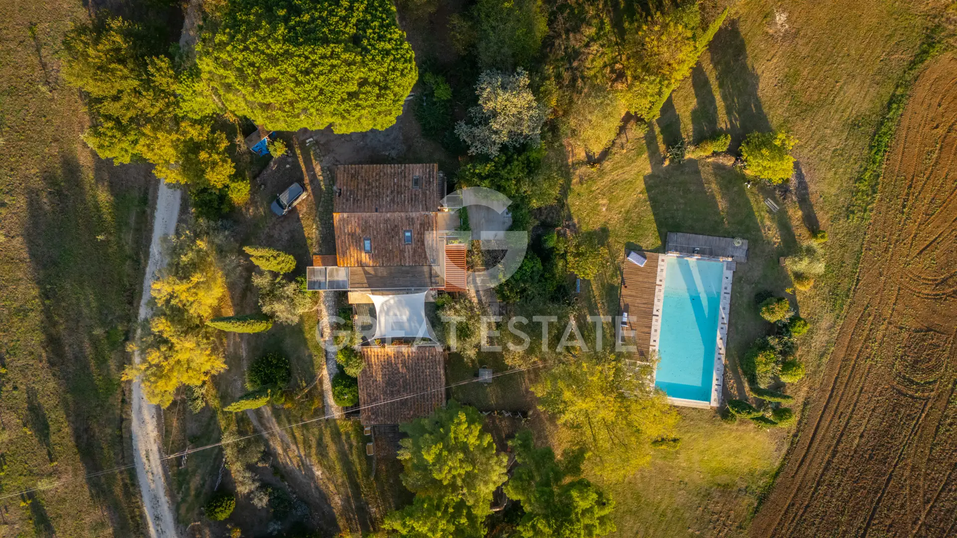 House 600m² in Italy, Grosseto. Priced at 750000€ rent photo-4