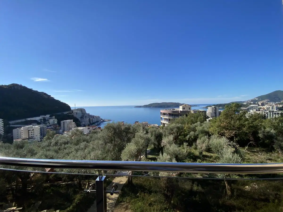 Flat 65m² in Montenegro, Becici. Priced at 180000€ rent photo-9