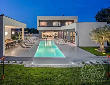 Buy in Croatia for 990000€