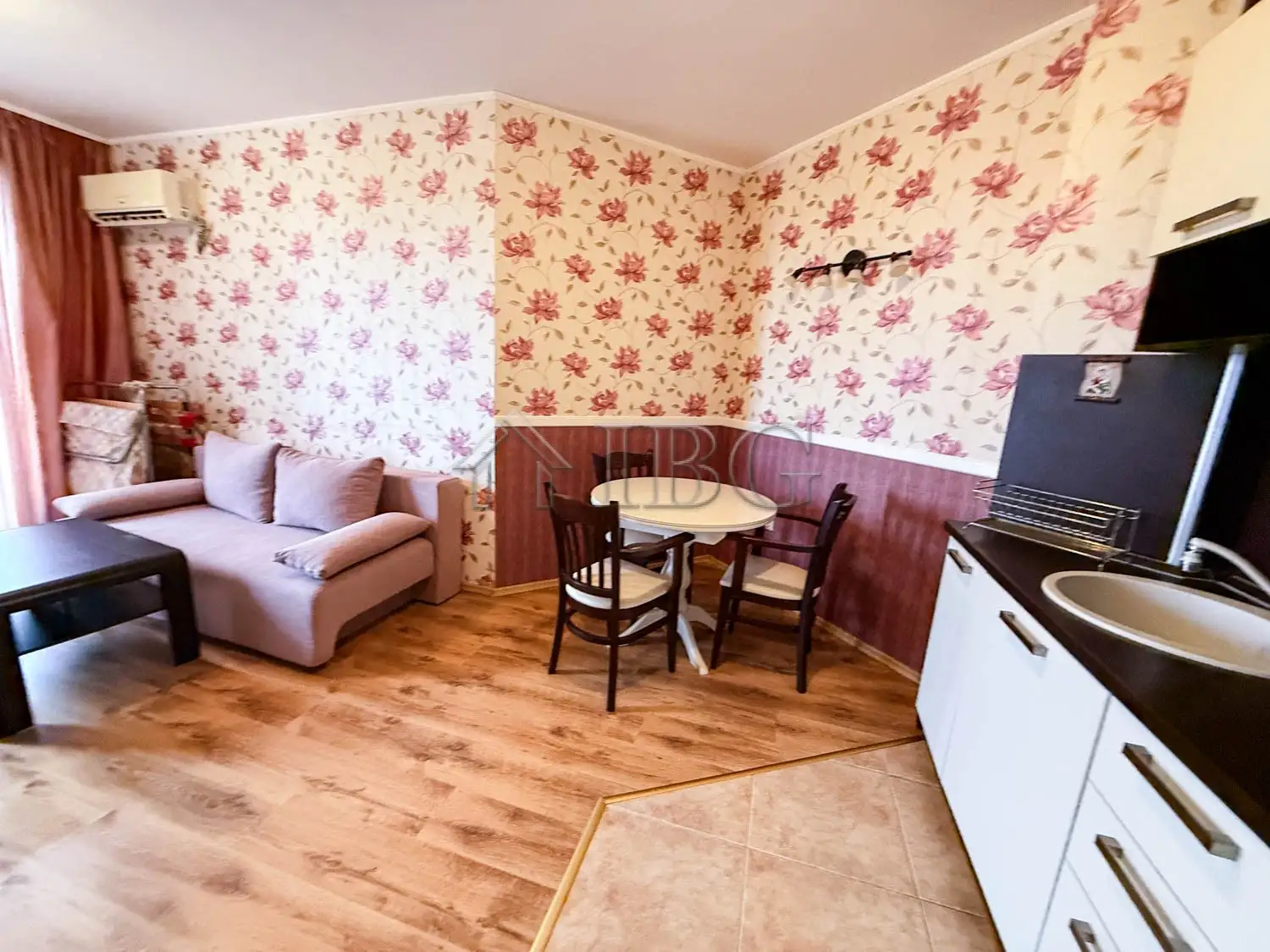 Flat 54m² in Bulgaria, Ravda. Priced at 97000€ rent photo-12