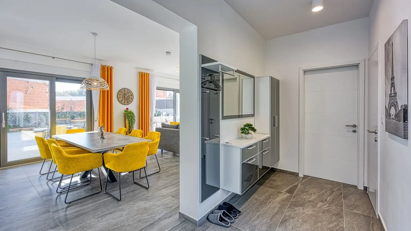 Villa 260m² in Croatia, Vabriga. Priced at 950000€ rent photo-9