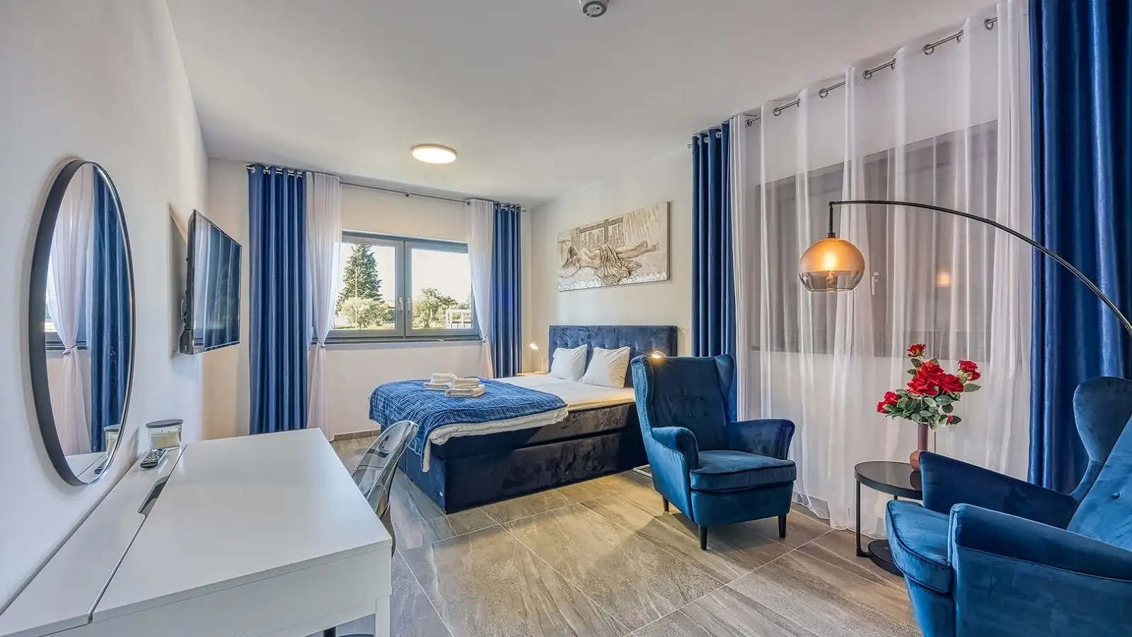 Villa 260m² in Croatia, Vabriga. Priced at 950000€ rent photo-14