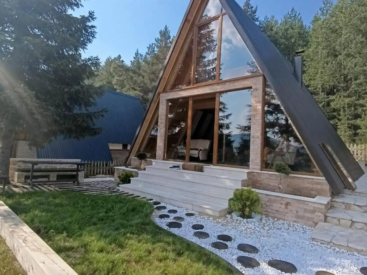 House 82m² in Montenegro, Zabljak. Priced at 270000€ rent photo-3