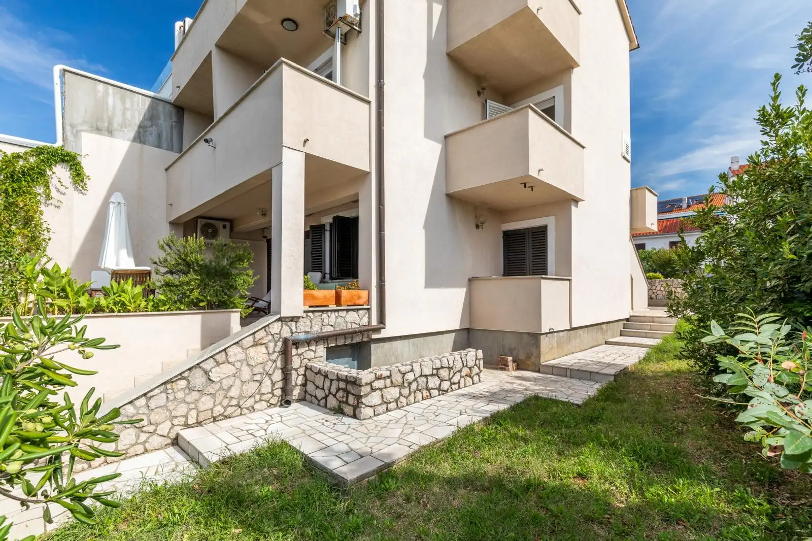 Hotels 210m² in Croatia, Punat. Priced at 1000050€ rent photo-23