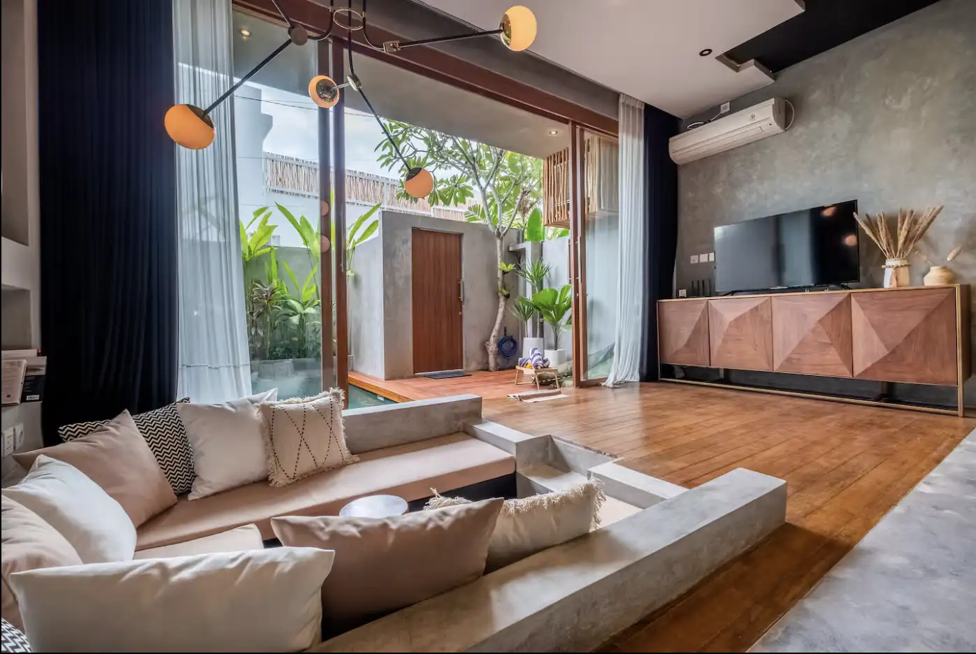 Villa 150m² in Indonesia, Canggu. Priced at 25000$ rent photo-15
