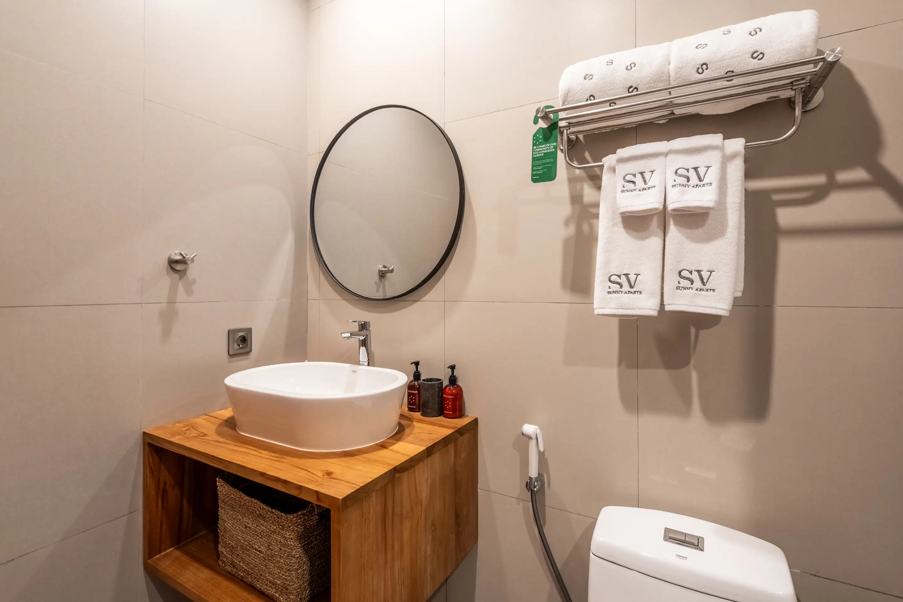 Flat 40m² in Indonesia, Canggu. Priced at 155000$ rent photo-5