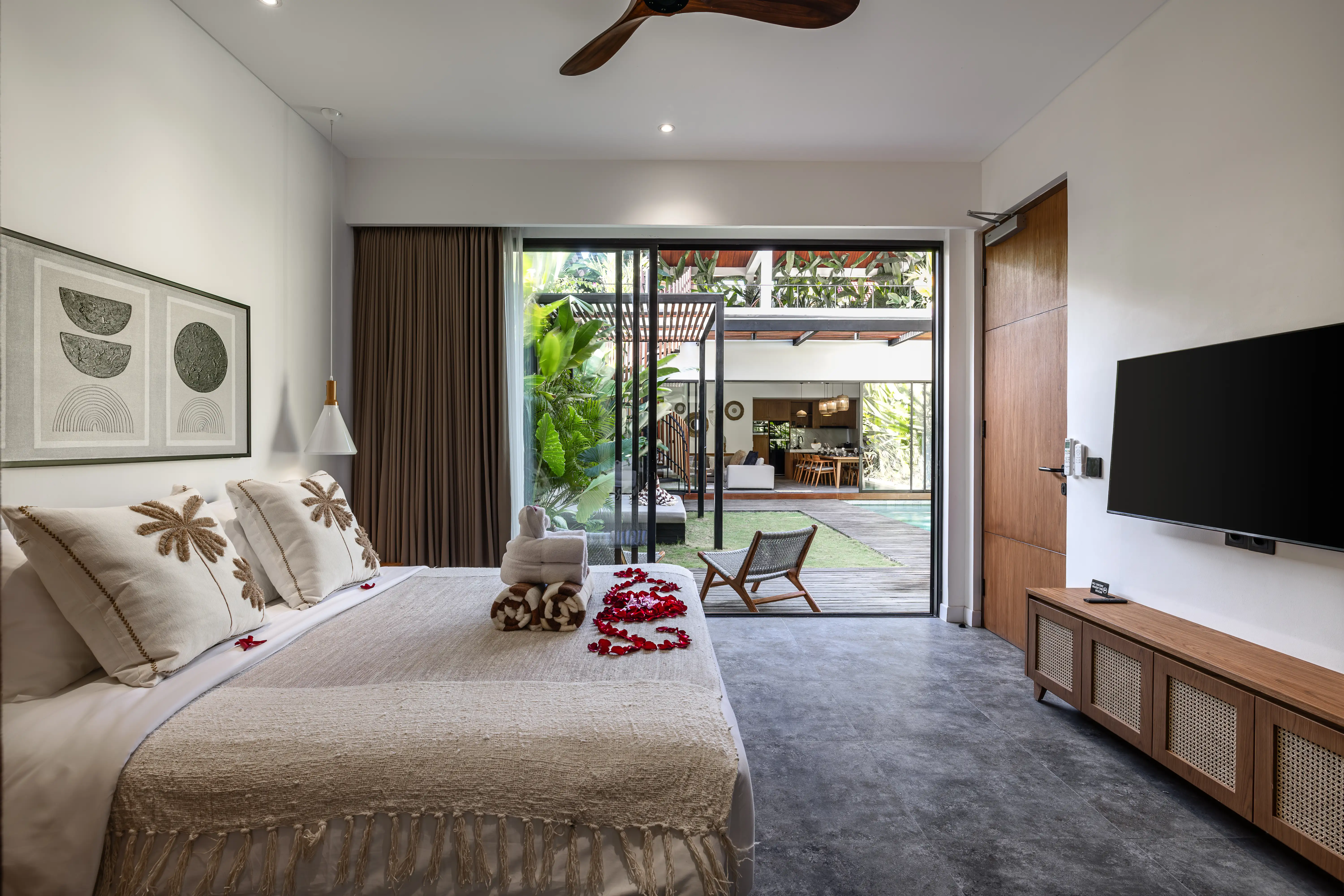 Villa 280m² in Indonesia, Canggu. Priced at 750000$ rent photo-5
