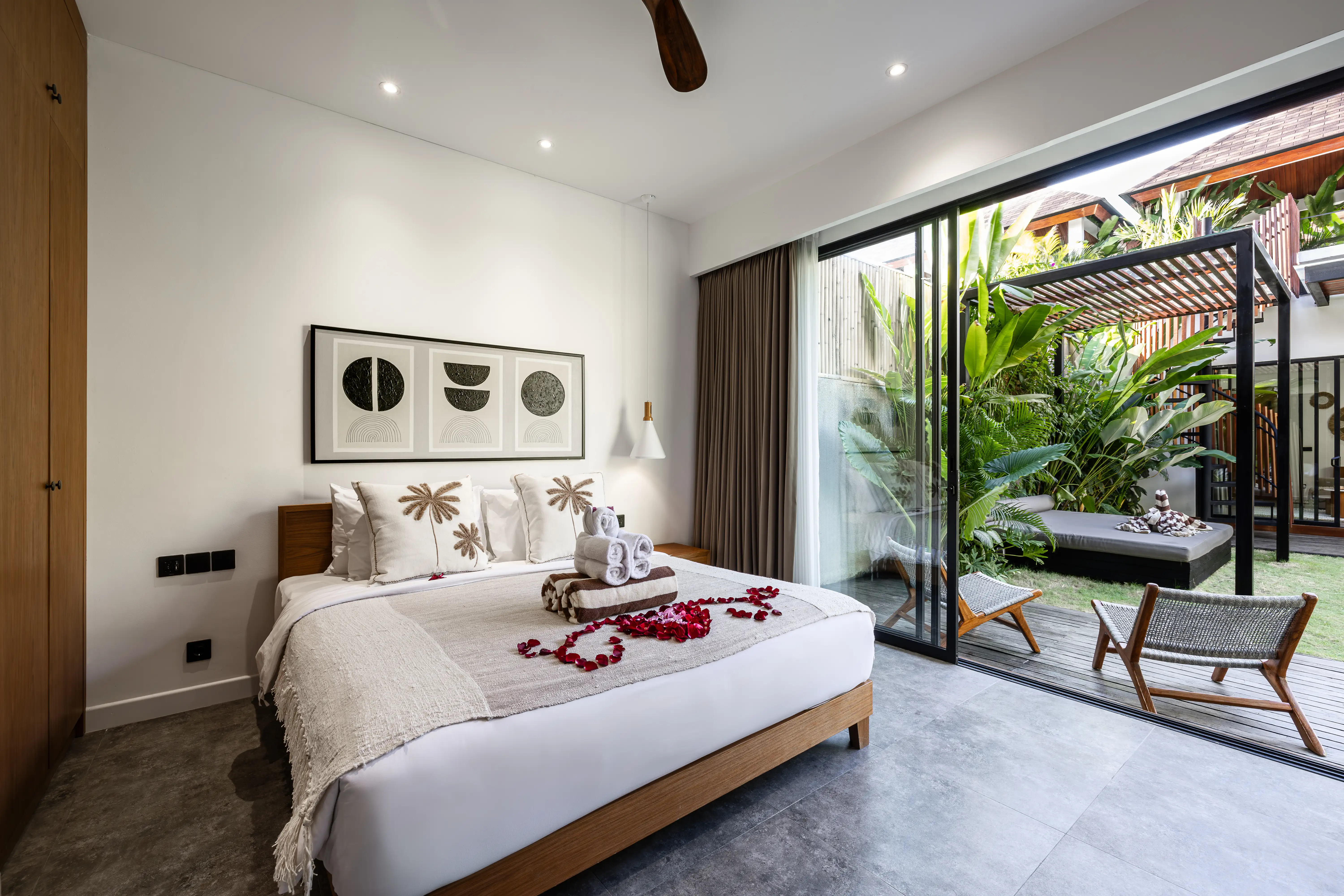 Villa 280m² in Indonesia, Canggu. Priced at 750000$ rent photo-6