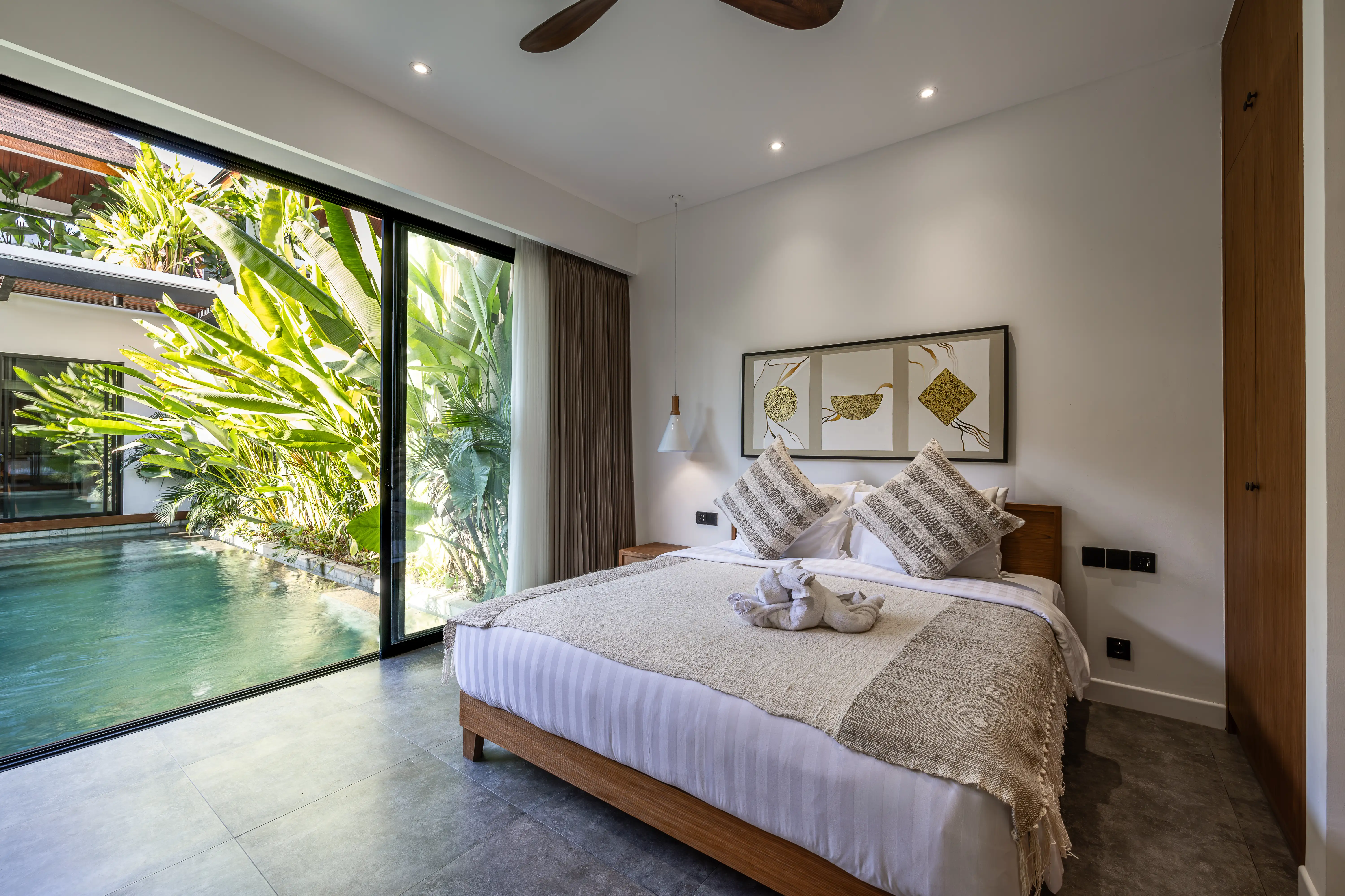 Villa 280m² in Indonesia, Canggu. Priced at 750000$ rent photo-9