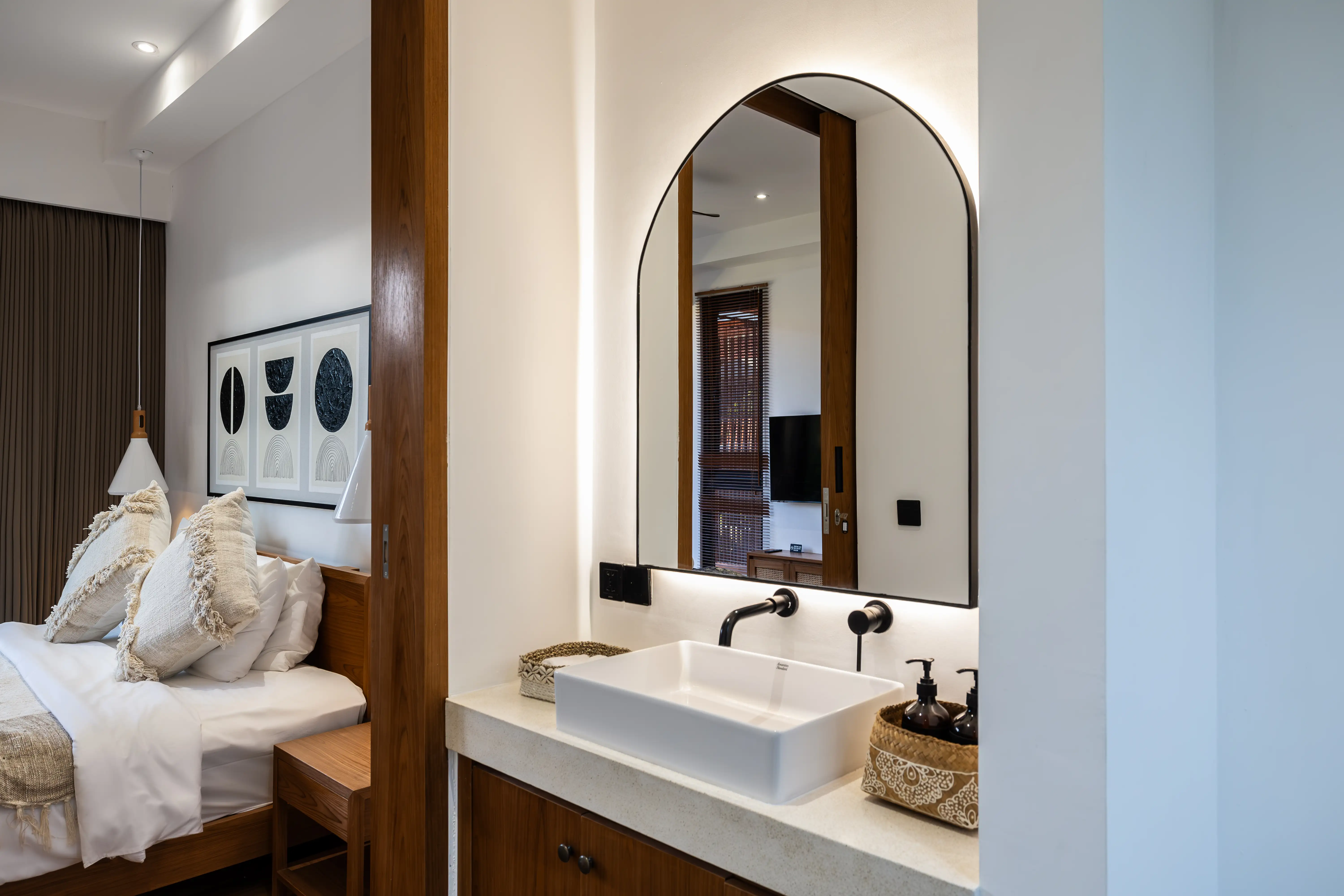 Villa 280m² in Indonesia, Canggu. Priced at 750000$ rent photo-13