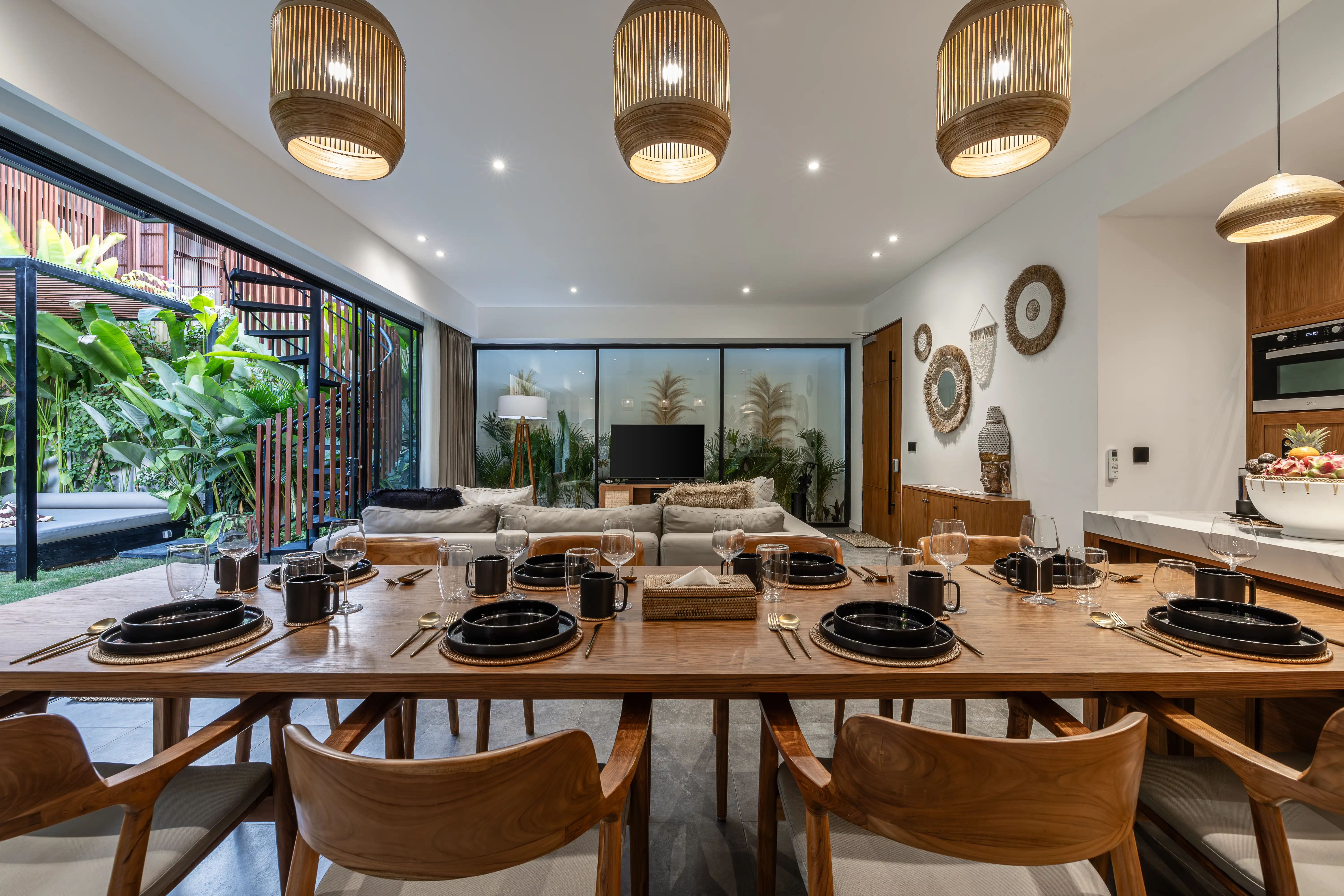 Villa 280m² in Indonesia, Canggu. Priced at 750000$ rent photo-16