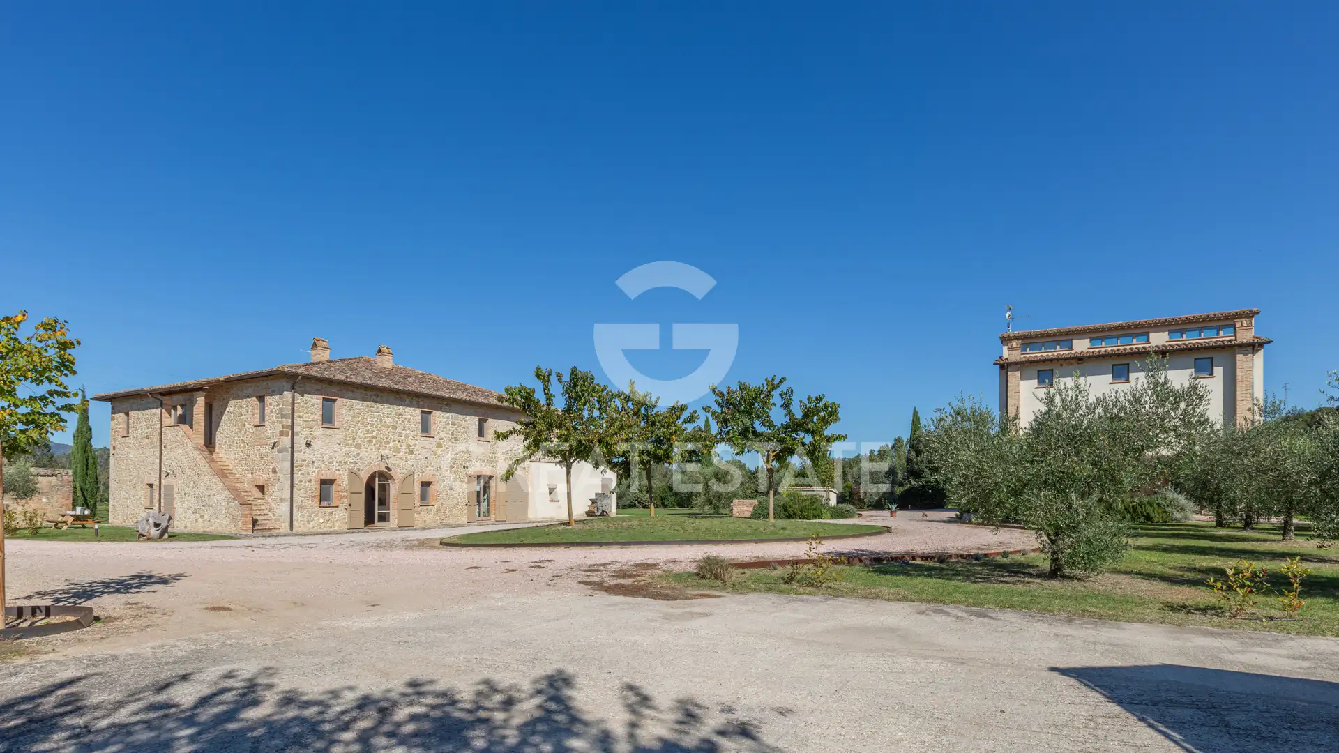 House 3310m² in Italy, Perugia. Priced at 3360000€ rent photo-9