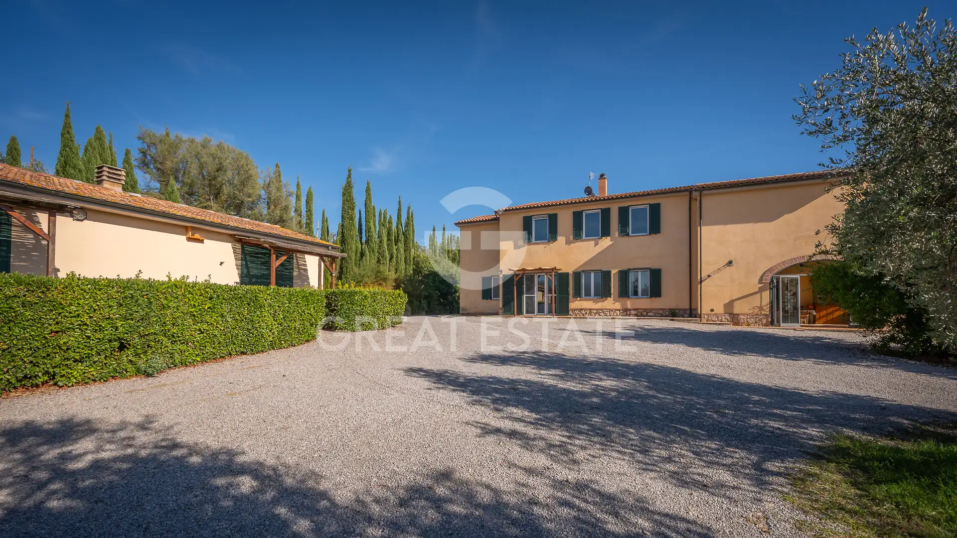 Country House 859m² in Italy, Grosseto. Priced at 4500000€ rent photo-15