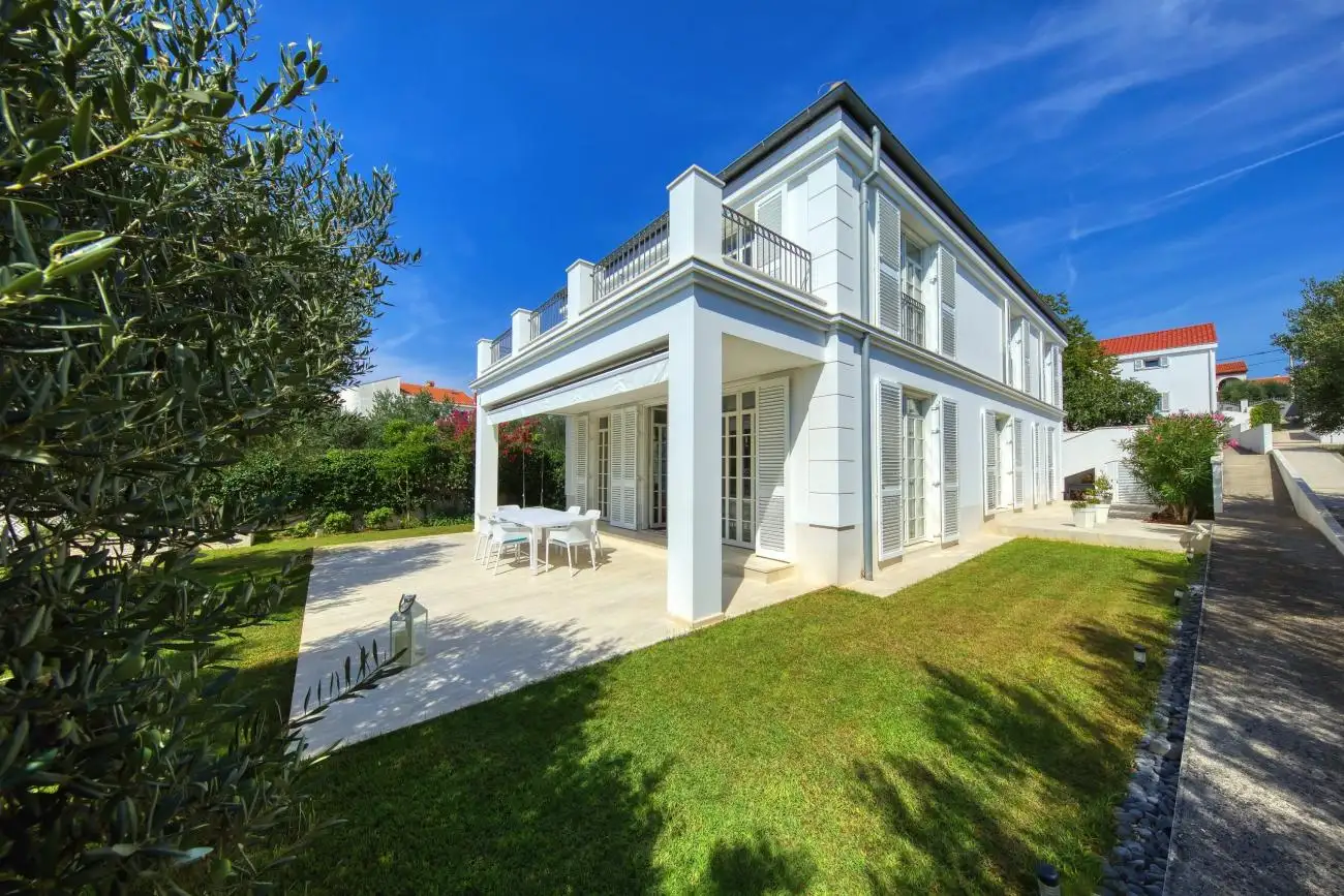 Villa 210m² in Croatia, Zadar. Priced at 2450000€ rent photo-21