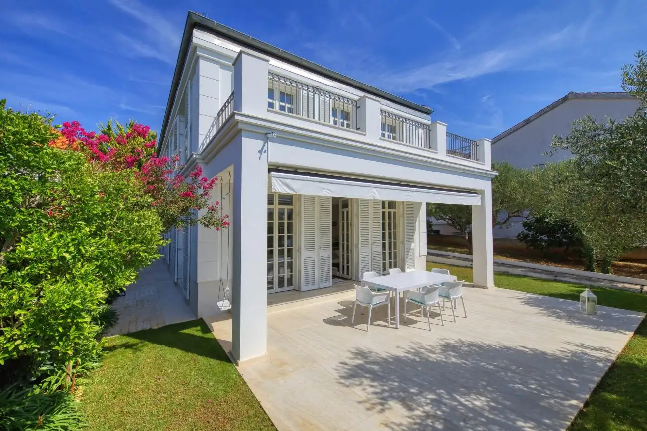 Villa 210m² in Croatia, Zadar. Priced at 2450000€ rent photo-24