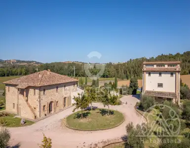 Buy in Italy for 1550000€
