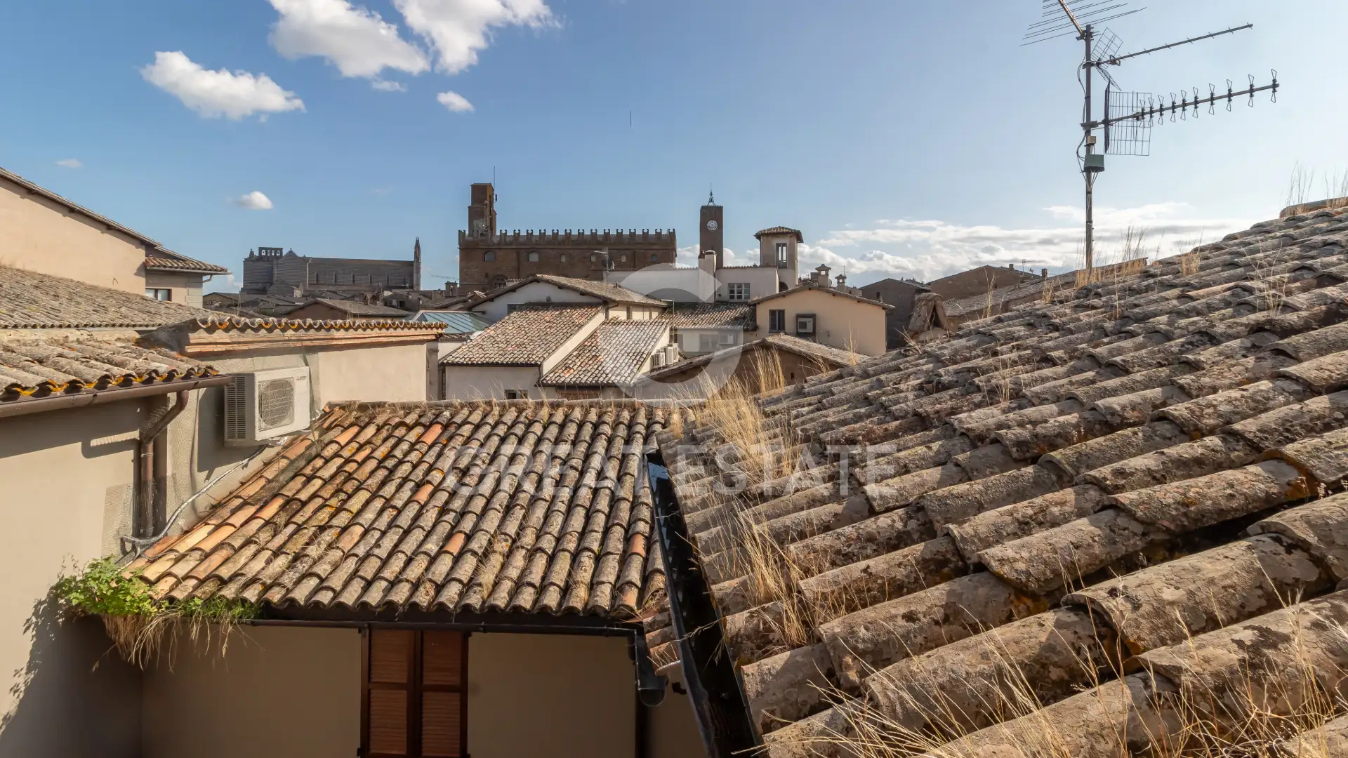 Flat 209m² in Italy, Terney. Priced at 420000€ rent photo-1