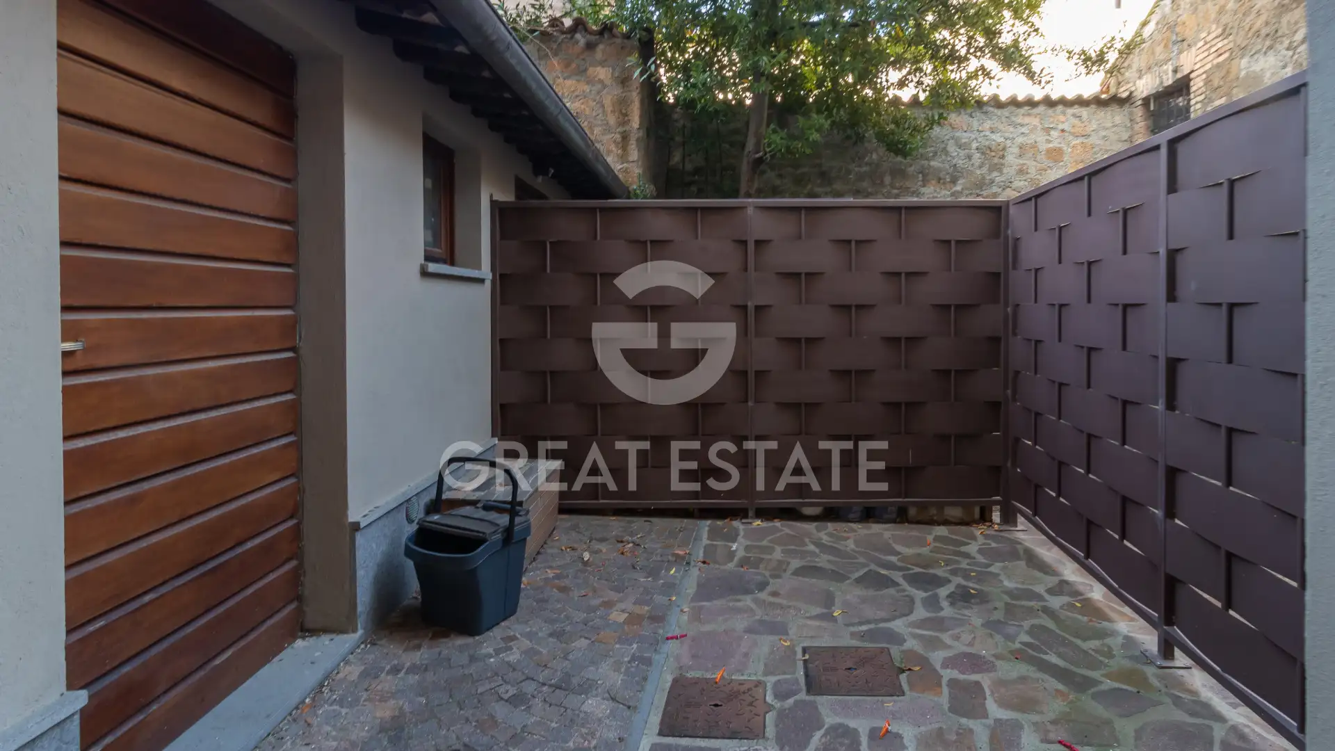 Flat 209m² in Italy, Terney. Priced at 420000€ rent photo-2