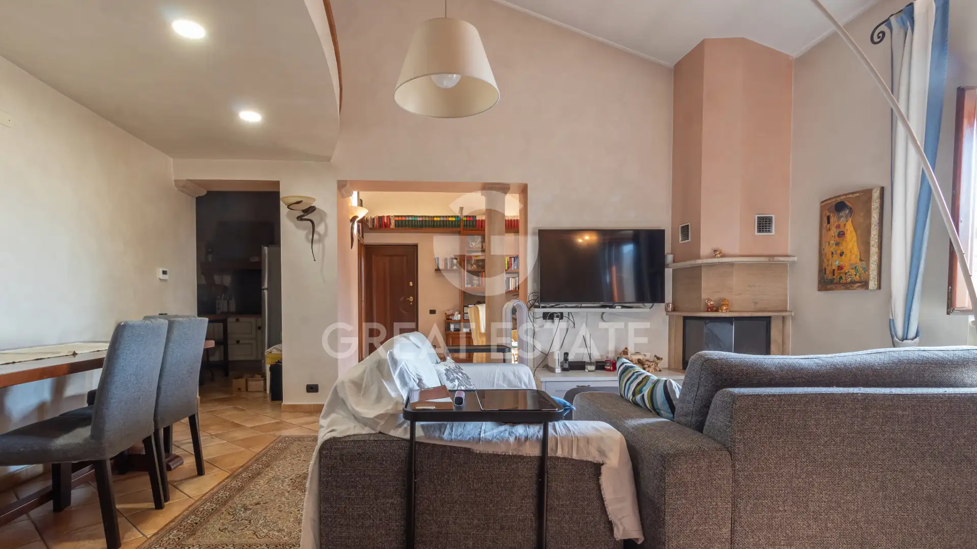 Flat 209m² in Italy, Terney. Priced at 420000€ rent photo-9